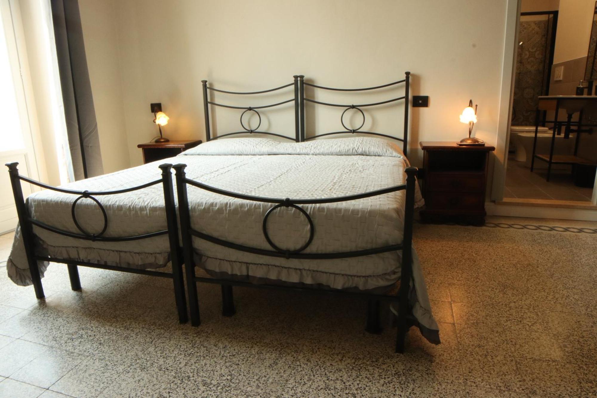 Bed and Breakfast Di Vin Roero Vezza d'Alba Exterior foto