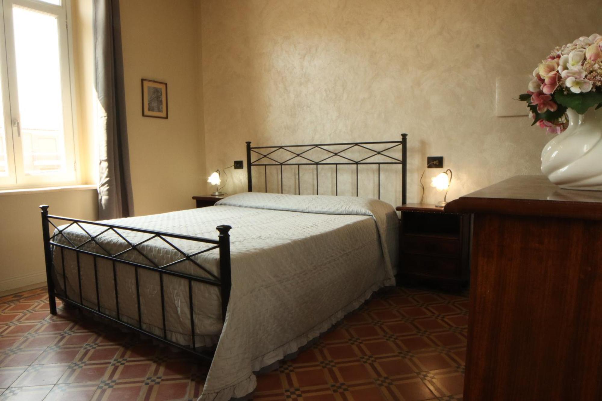 Bed and Breakfast Di Vin Roero Vezza d'Alba Exterior foto